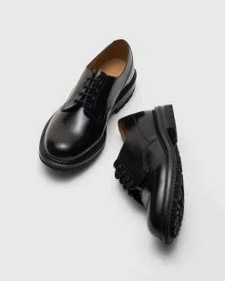 Mc Neil - Polished Binder Derby