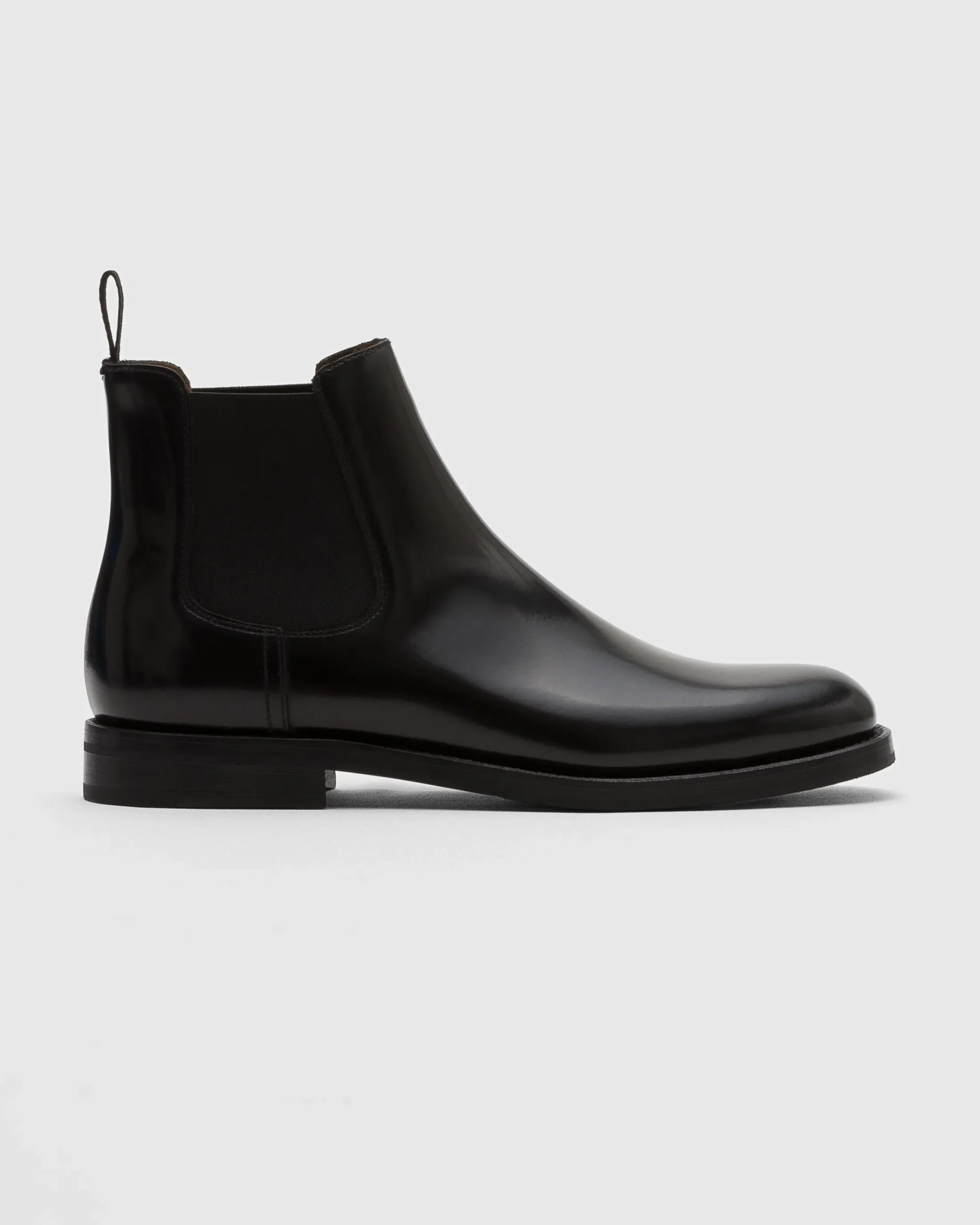 Monmouth Wg - Polished Binder Chelsea Boot