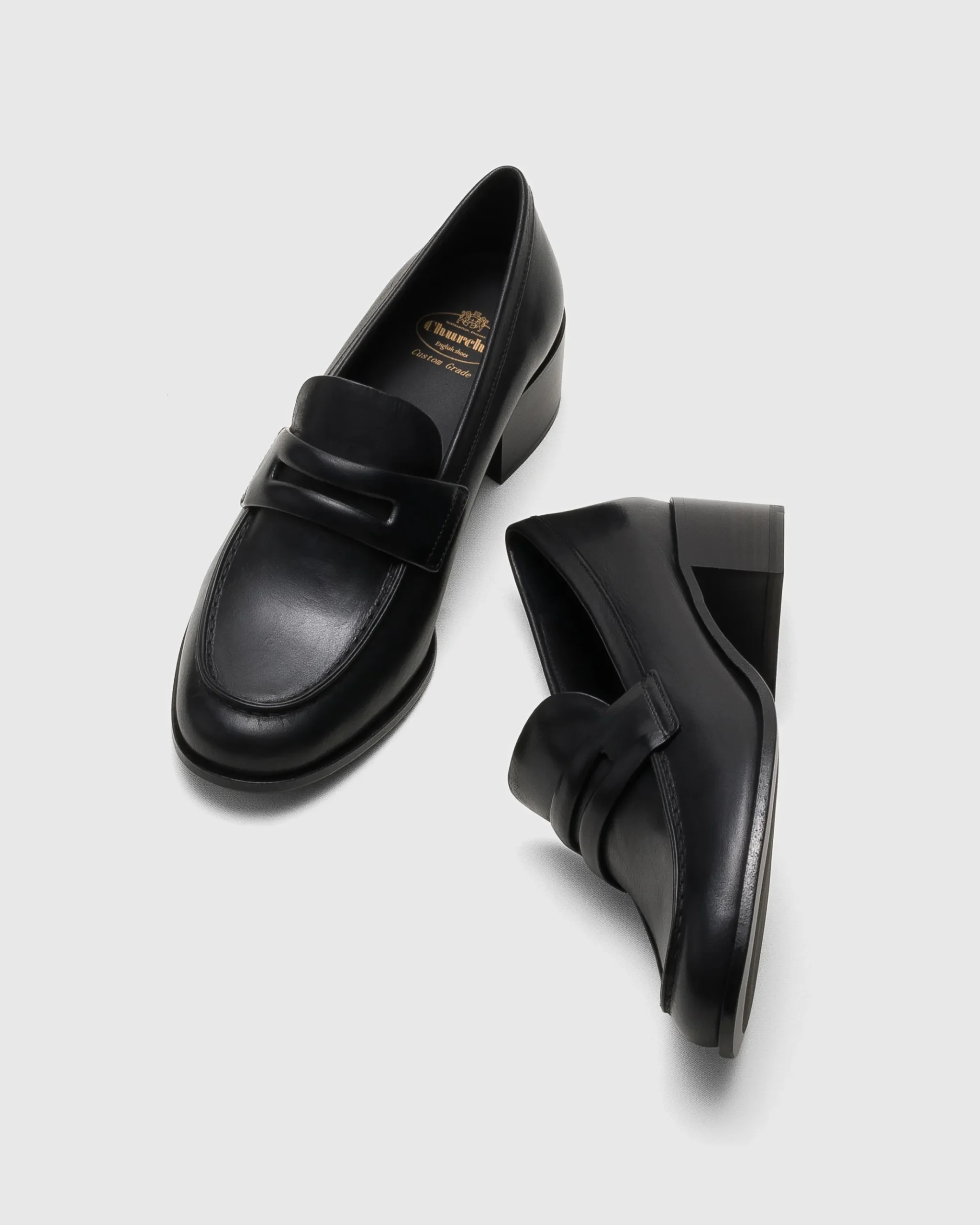 Ollie - Polished Fumé Leather Loafer