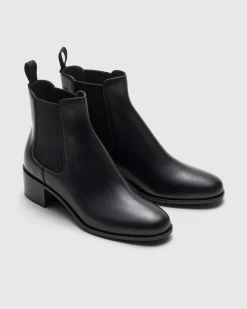 Otillie - Polished Fumé Leather Chelsea Boot