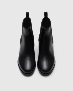 Otillie - Polished Fumé Leather Chelsea Boot